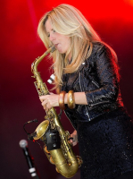 CANDY DULFER
